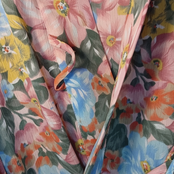 VTG Victoria's Secret Floral Satin Gold Label Kimono/Robe/Peignoir One Size - Picture 4 of 10